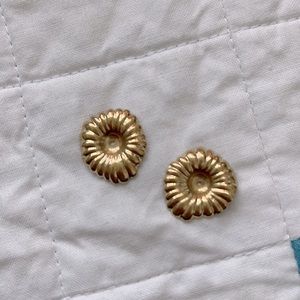14kt yellow gold stud earring enhancers.